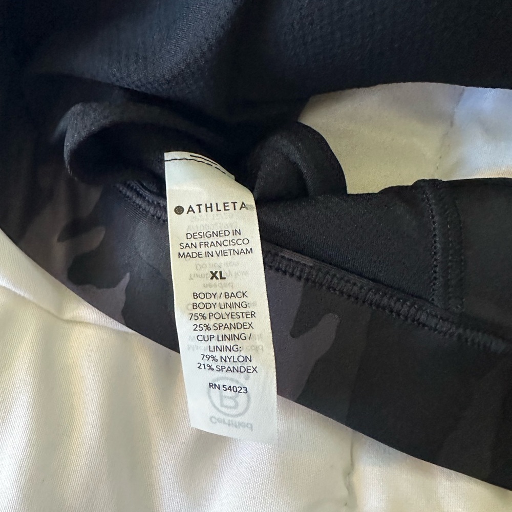 NWT Athleta • Ultimate Sports Bra - Picture 7 of 8